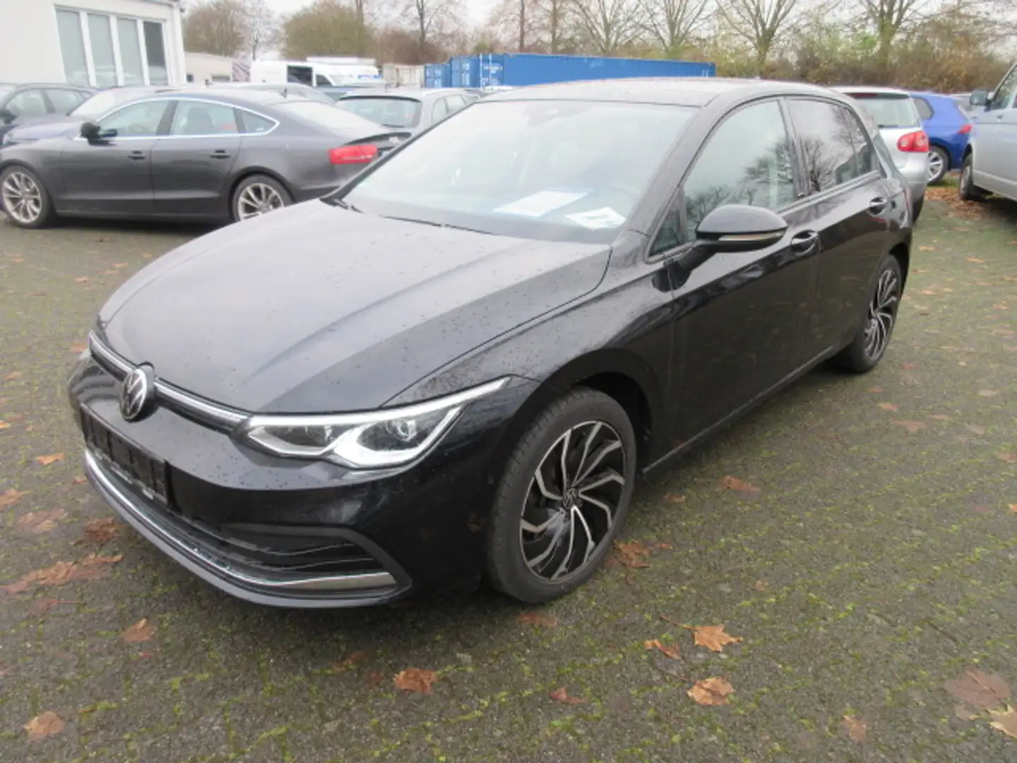 Volkswagen Golf Active 1.5 eTSI DSG NAVI PANORAMA KAMERA IQ LIGHT ACC APS SITZHEIZUNG CLIMATRONIC Schwarz - 1