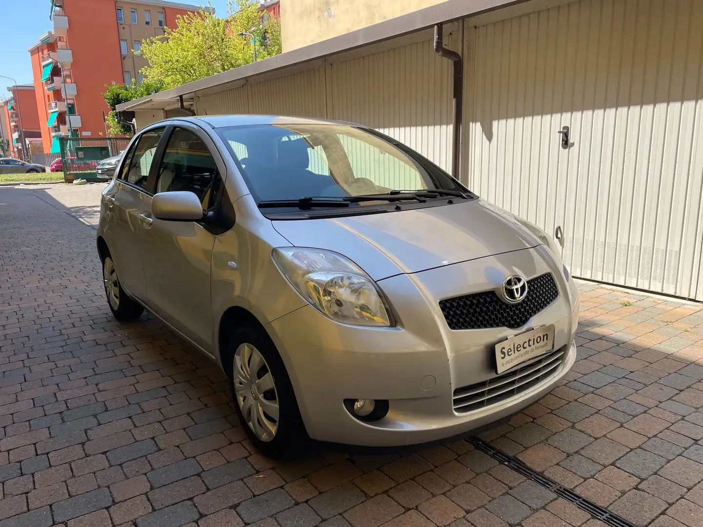 Toyota Yaris Yaris 5p 1.3 Luna Argento - 2