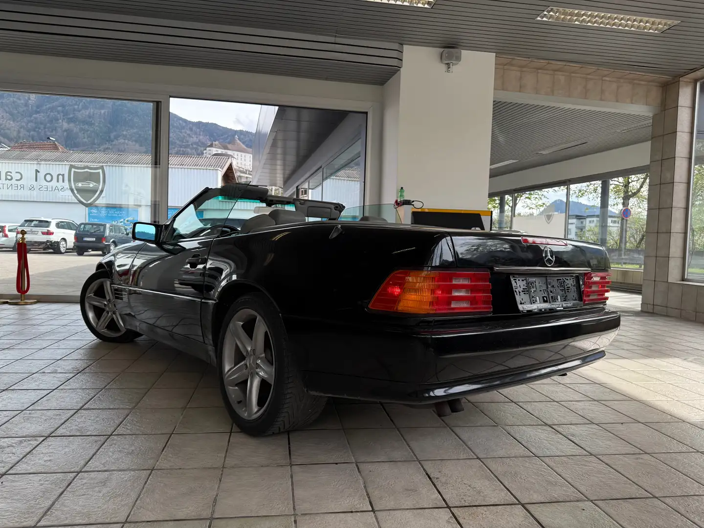 Mercedes-Benz SL 500 Roadster Aut. Rost Frei Top Zustand Schwarz - 2