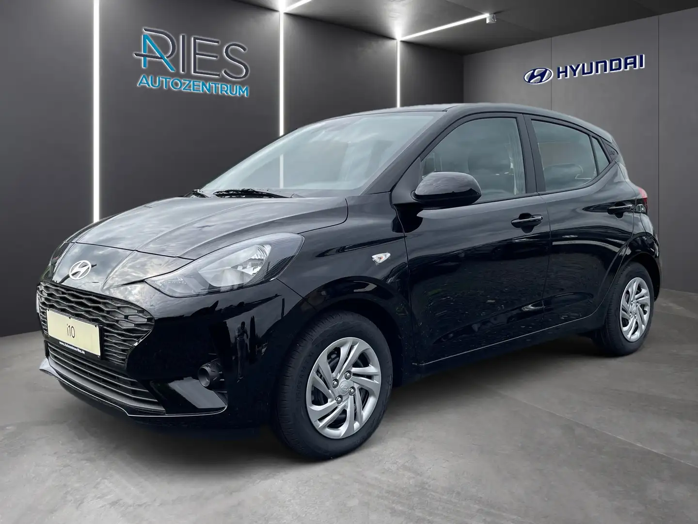 Hyundai i10 1.0 Select Navi*Kam.*PDC*DynLicht*FLA*SpurH Negro - 1