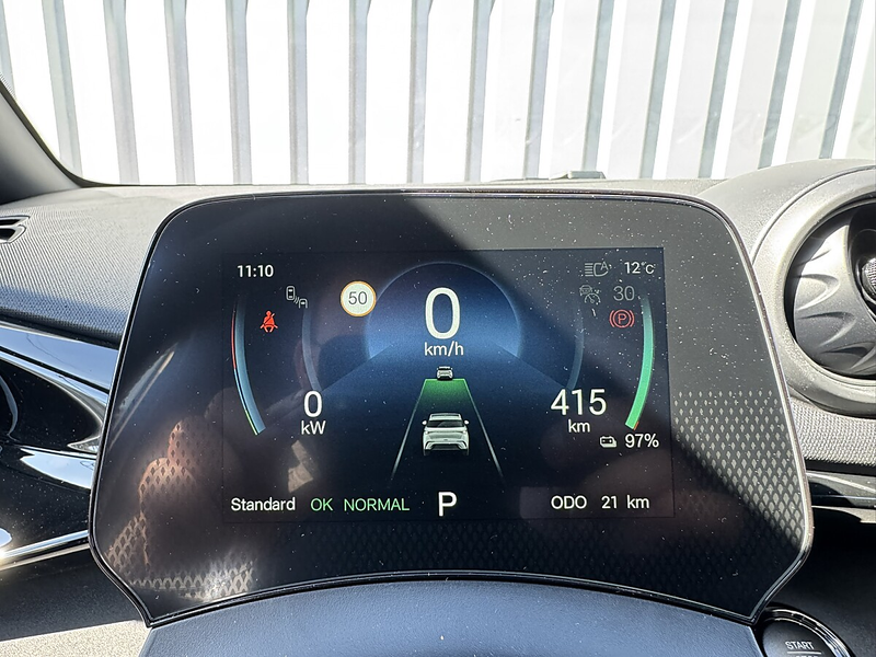 BYD Dolphin 60,4 kWh Comfort Österreich Paket — photo 12