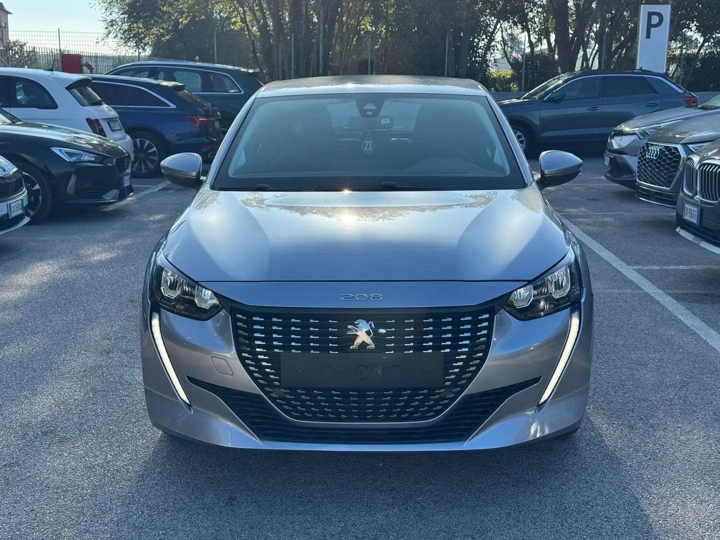 Peugeot 208 1.2 puretech Allure Pack s Grigio - 2