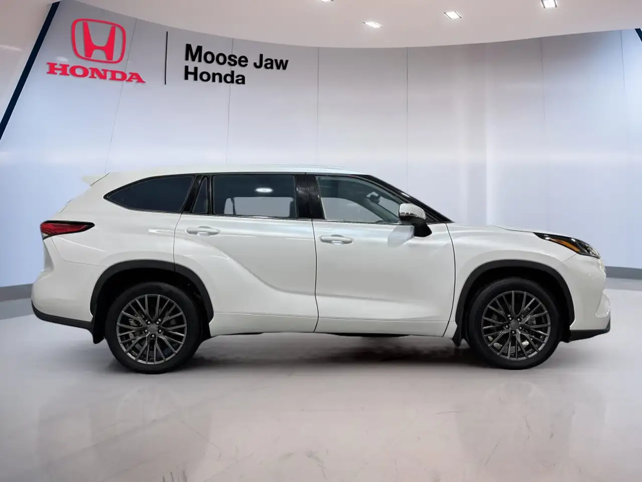 Toyota Highlander photo Toyota Highlander