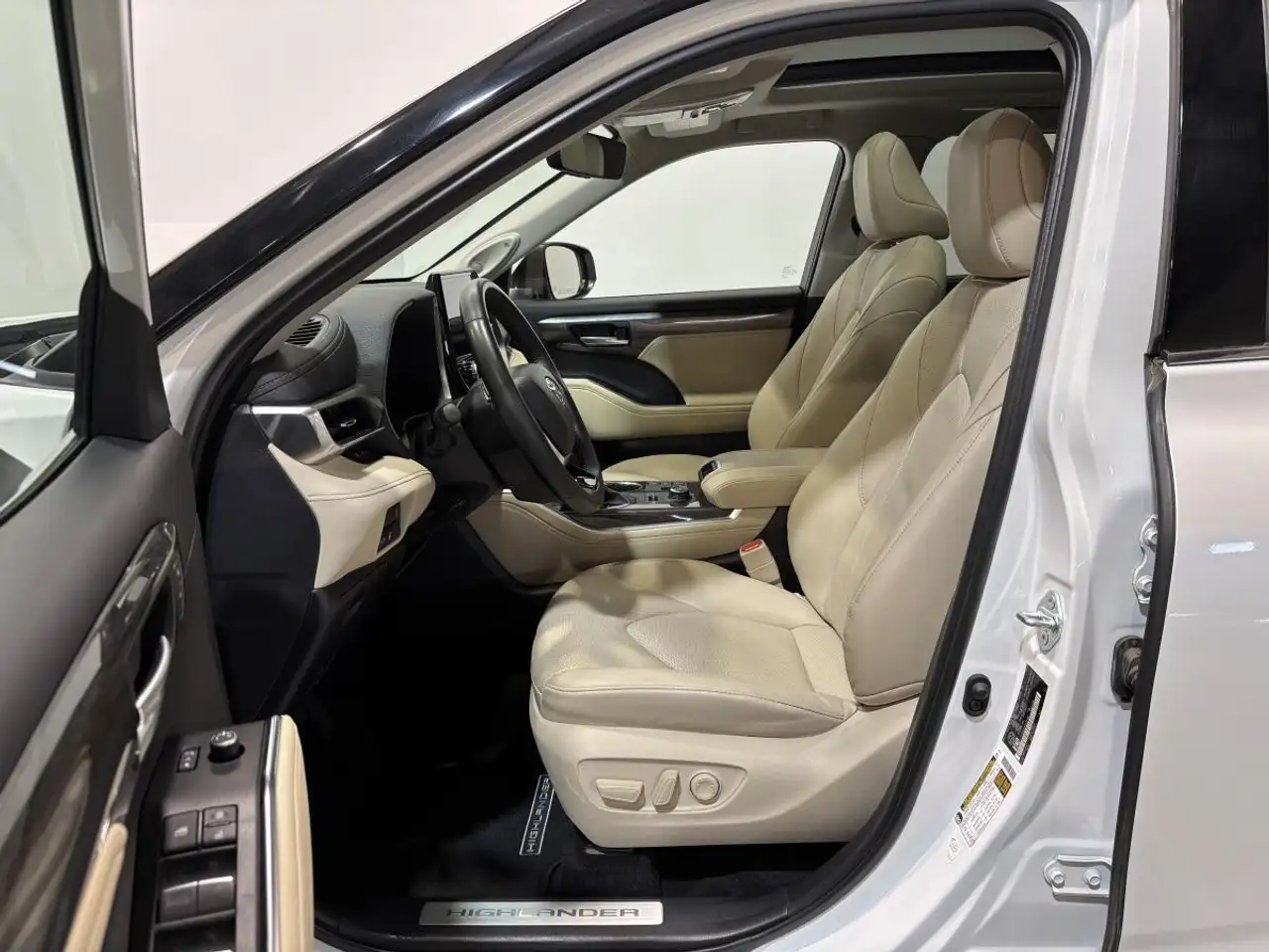 Toyota Highlander photo Toyota Highlander