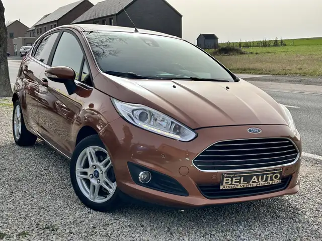 Ford Fiesta 1.5 TDCi Titanium-Avec contrôle technique