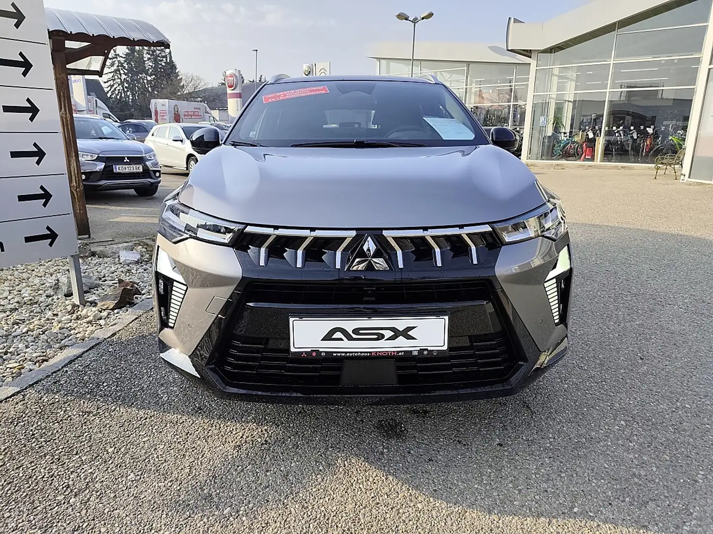 Mitsubishi ASX 1,8 HEV Intense Yuki Grau - 2