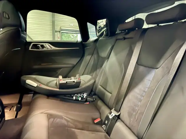 BMW I4 view 17