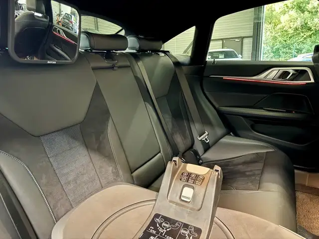 BMW I4 view 16