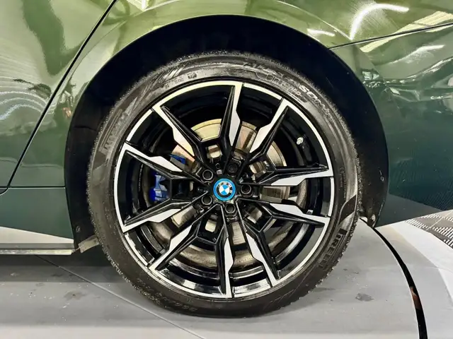 BMW I4 view 29