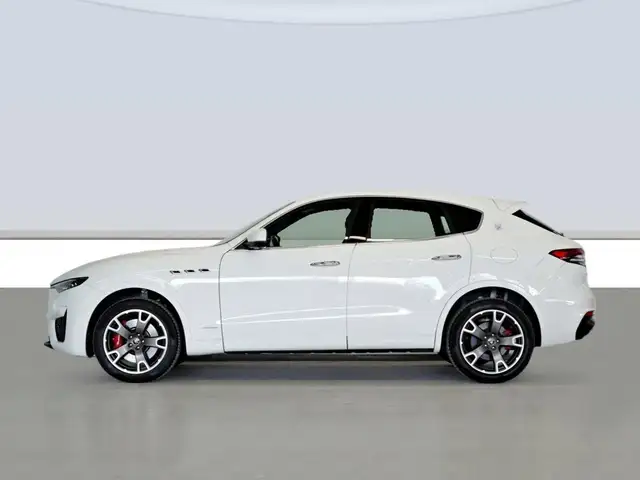 Maserati Gransport view 3