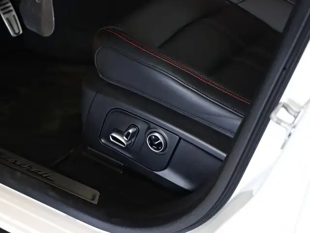 Maserati Gransport view 15