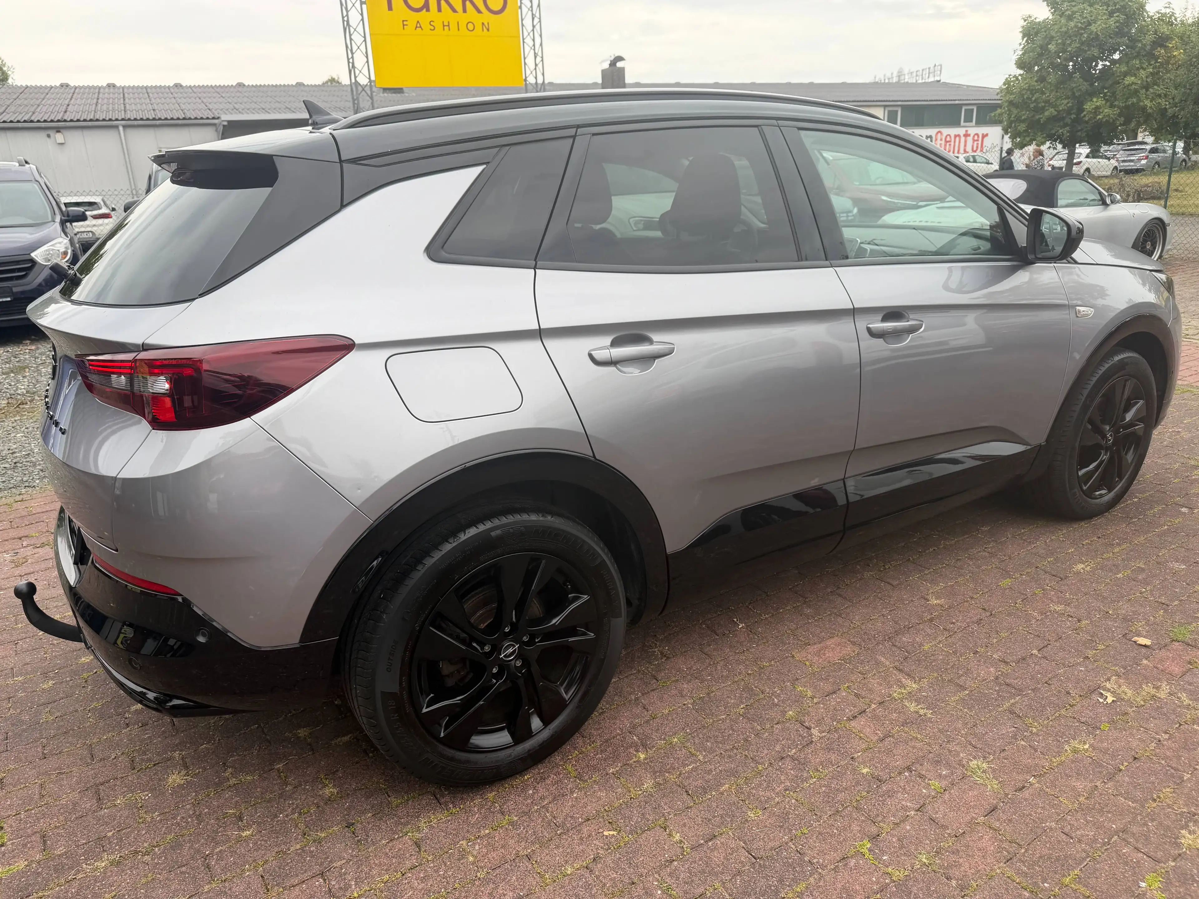 Opel Grandland X GS Line/Automatik/Neu Service/Neu TÜV/Scheckheft/LED/Navi/Kamer — photo 7