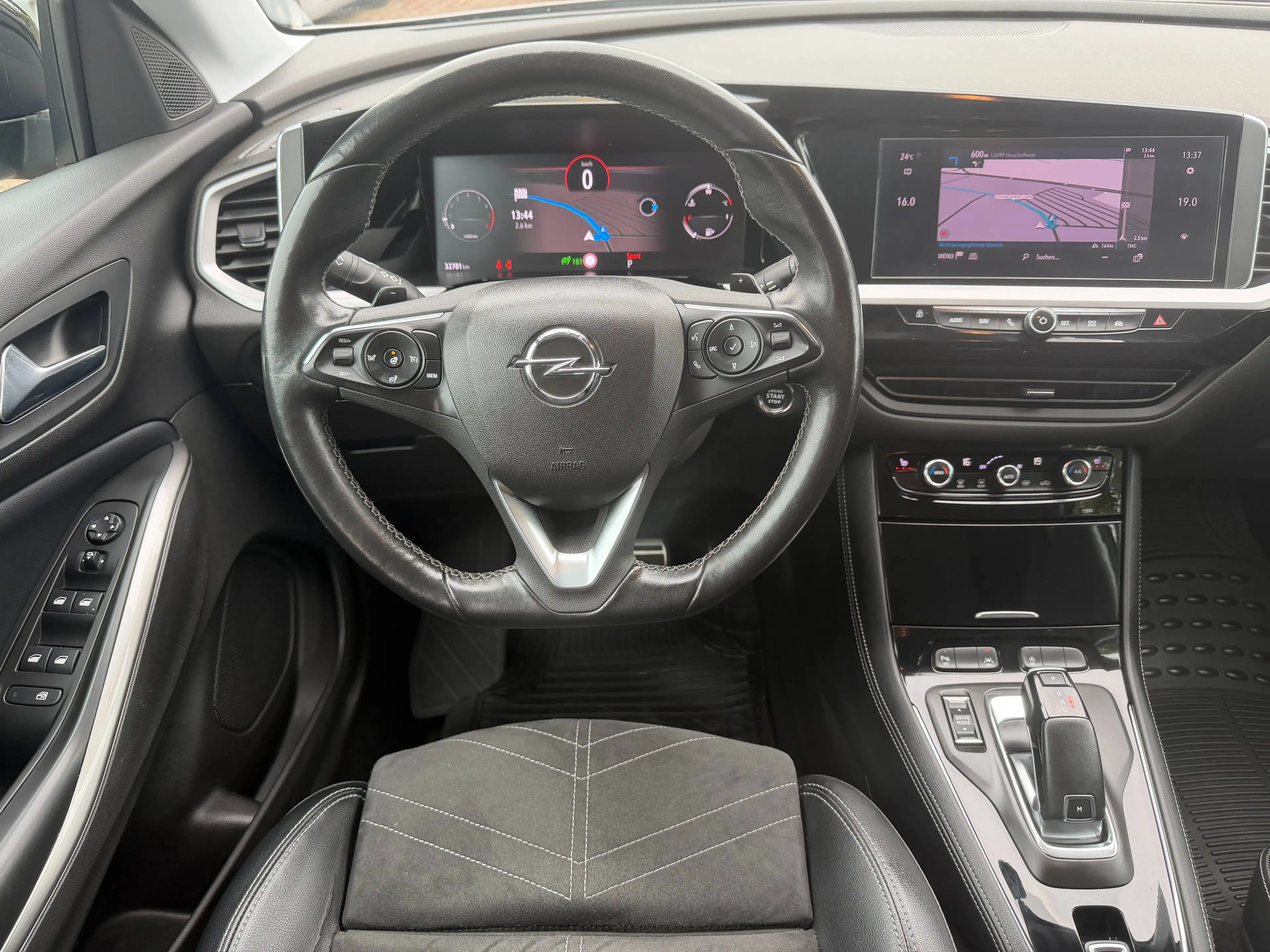 Opel Grandland X GS Line/Automatik/Neu Service/Neu TÜV/Scheckheft/LED/Navi/Kamer — photo 12