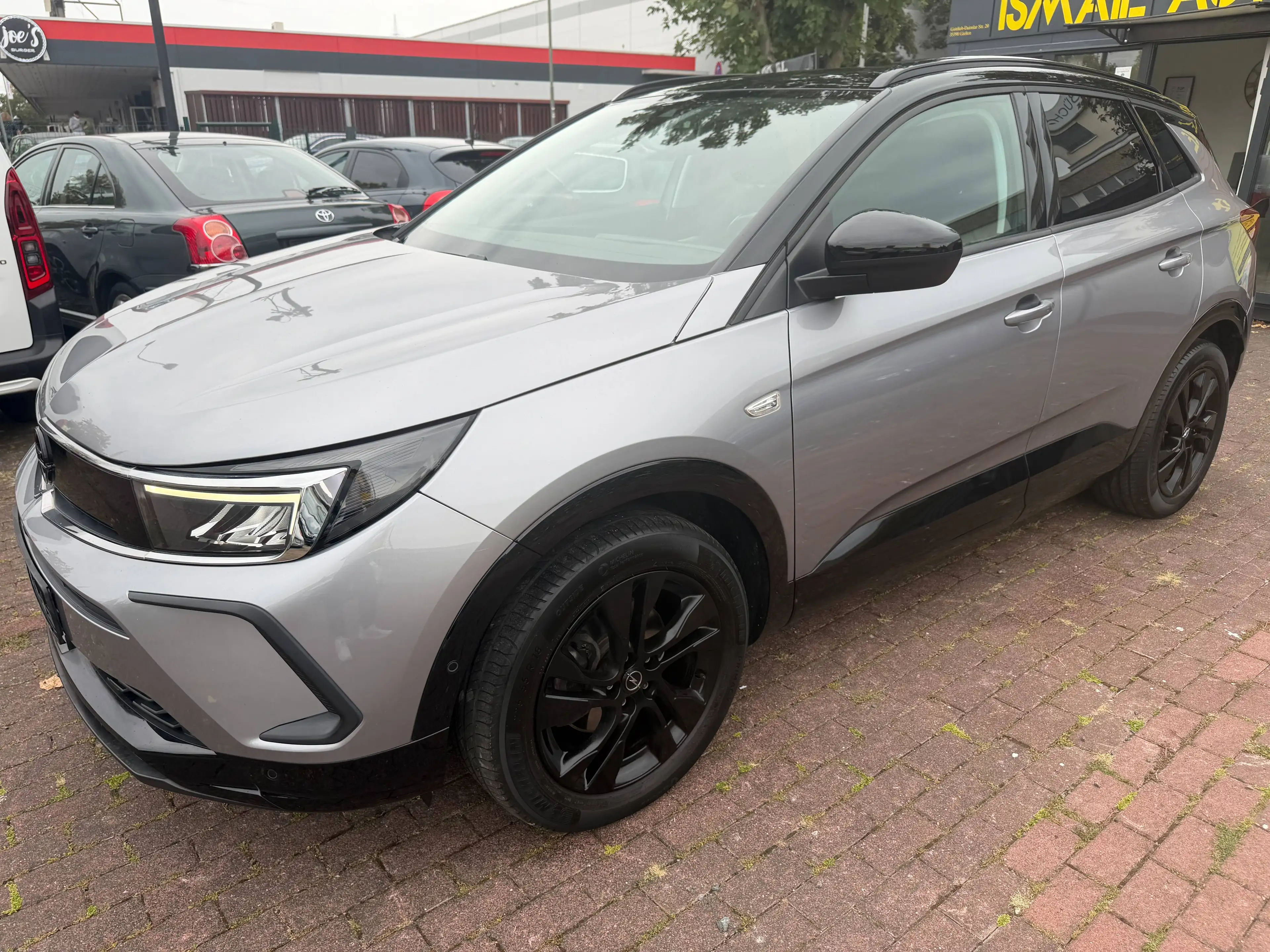 Opel Grandland X GS Line/Automatik/Neu Service/Neu TÜV/Scheckheft/LED/Navi/Kamer