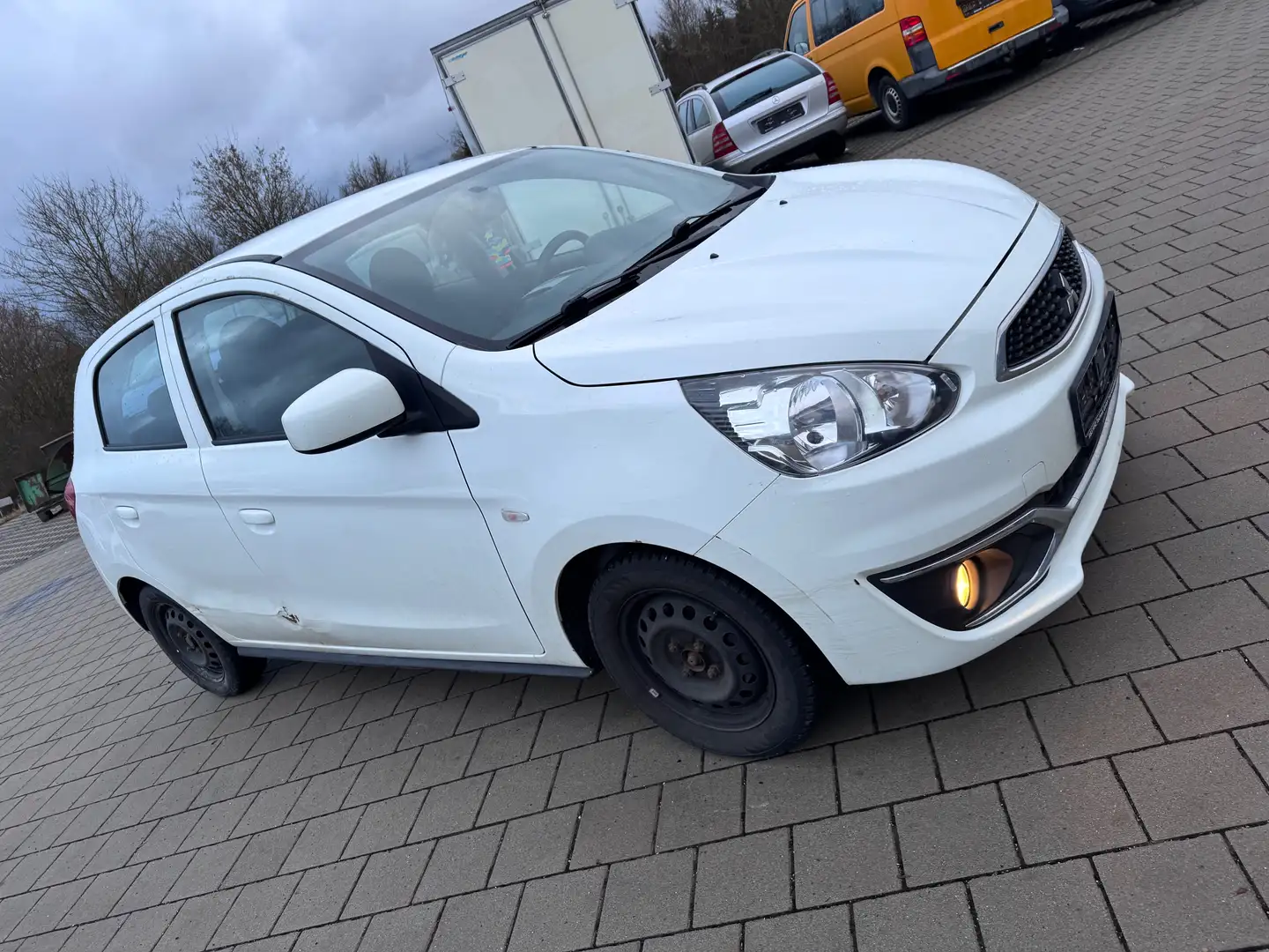 Mitsubishi Space Star Space Star 1.0 Weiß - 2