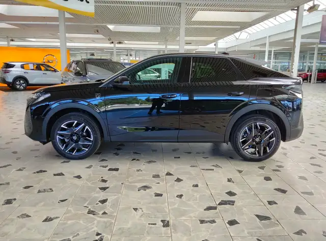 Peugeot 3008 view 4