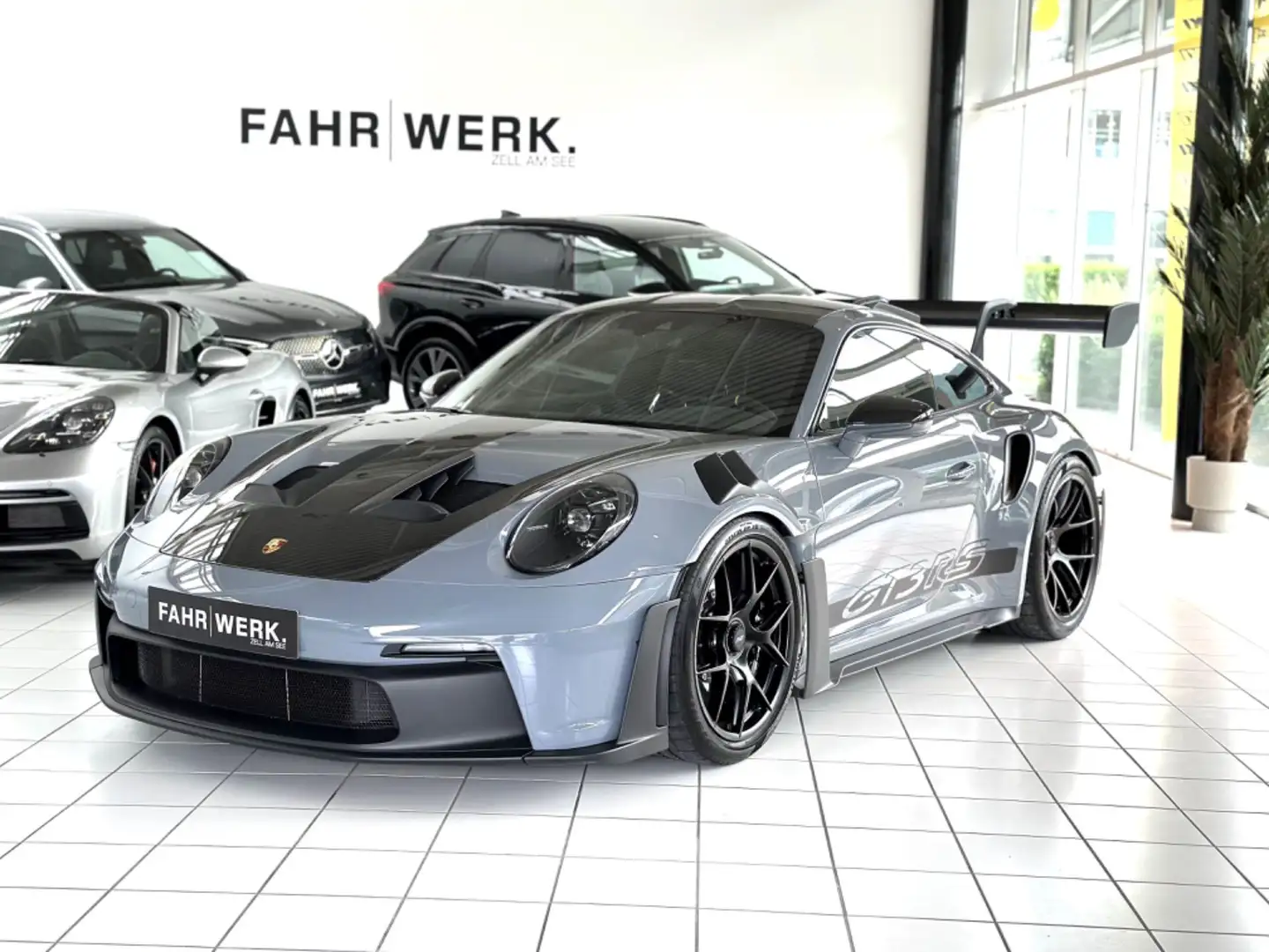 Porsche 992 911 Carrera Coupé GT3 RS PDK Weissach Grau - 2