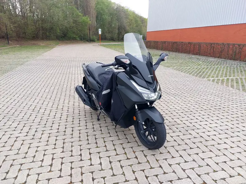 Honda Forza 125 - foto 4