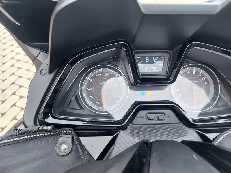 Honda Forza 125 - foto 2