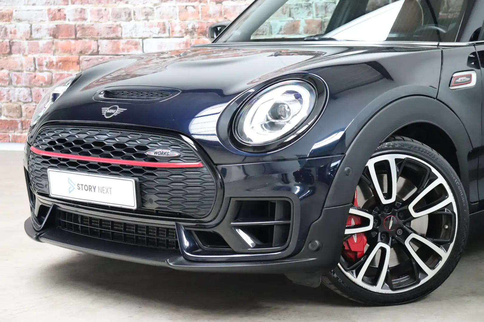 MINI John Cooper Works Clubman ALL4 Chili Automaat / Trekhaak / Panoramadak / Har Blauw - 2