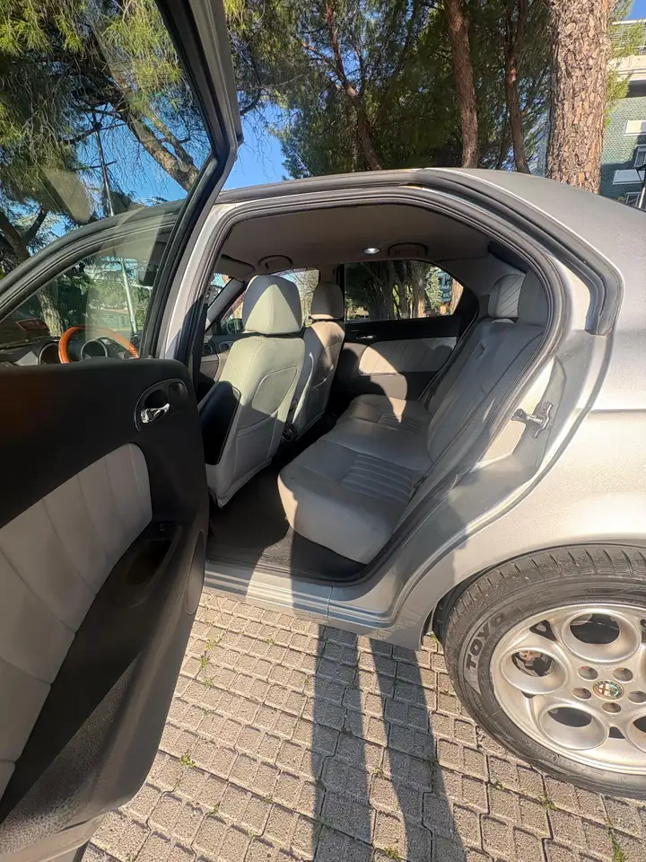 Alfa Romeo 156 2.4 jtd, foto 9