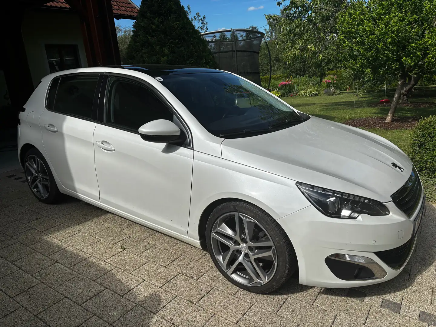 Peugeot 308 308 1,6 HDi 92 FAP Allure Allure Weiß - 1