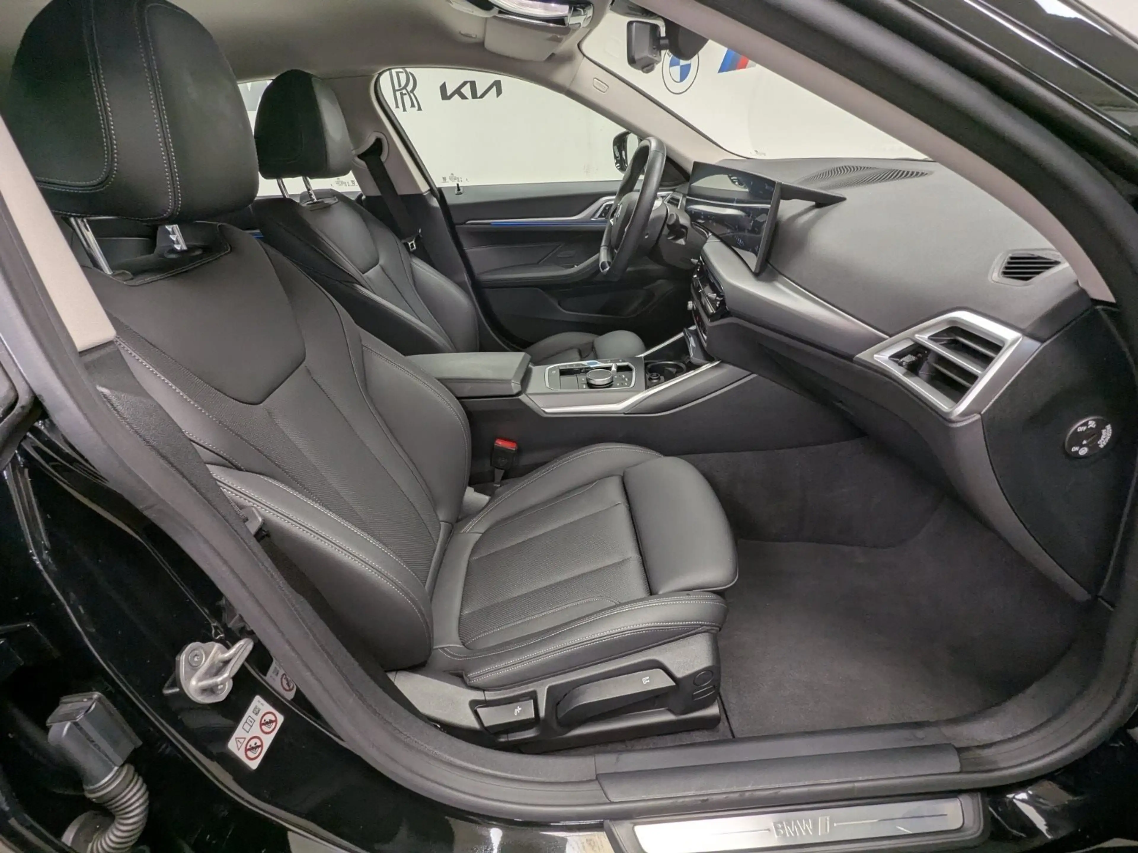BMW i4 eDrive35 Gran Coupé HiFi PA RFK LED DAB — photo 10