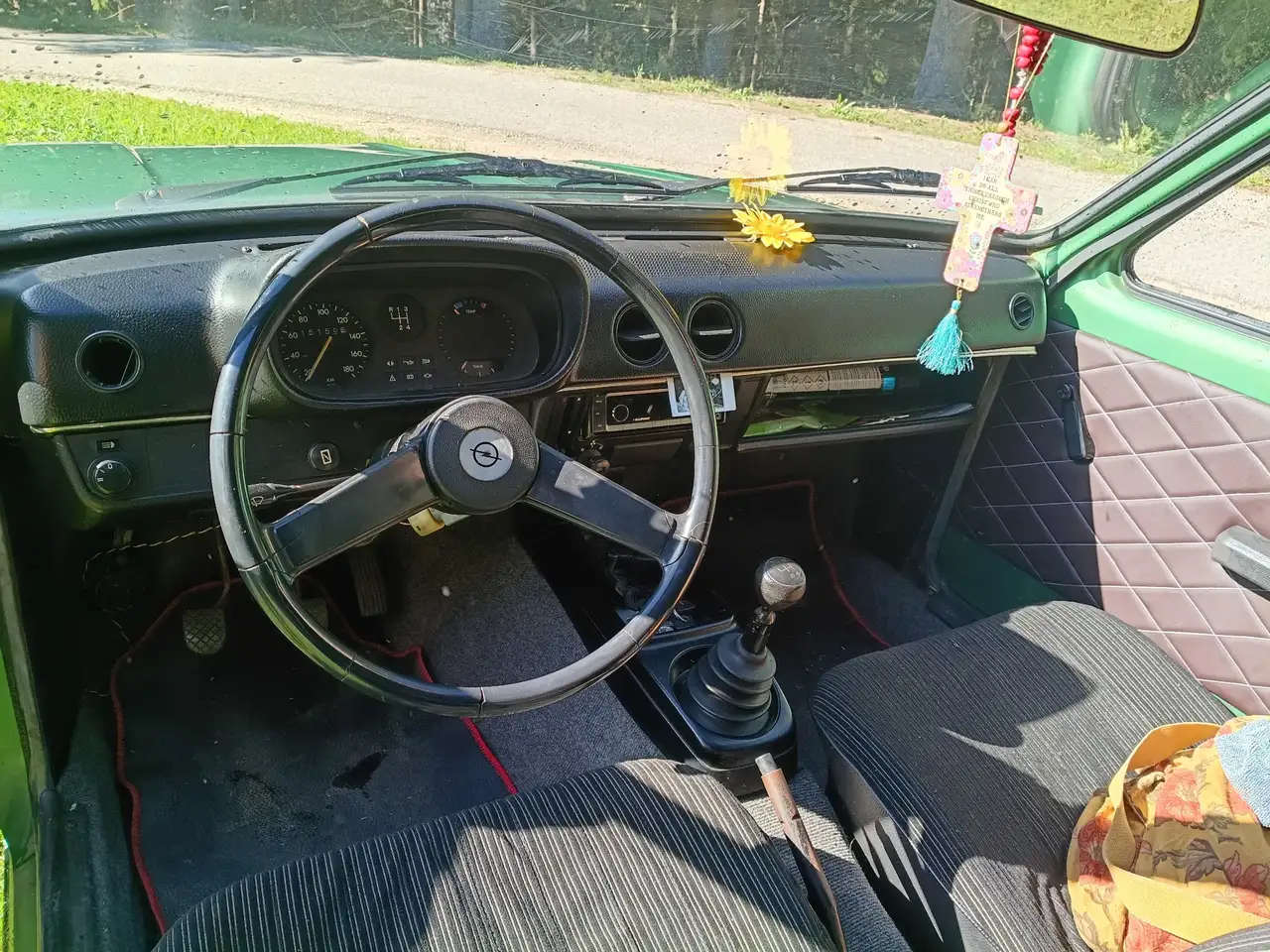 Opel Kadett C, foto 6