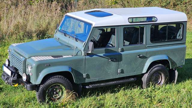 Imagine Land Rover Defender Defender Station Wagon Diesel  5-Türer 110