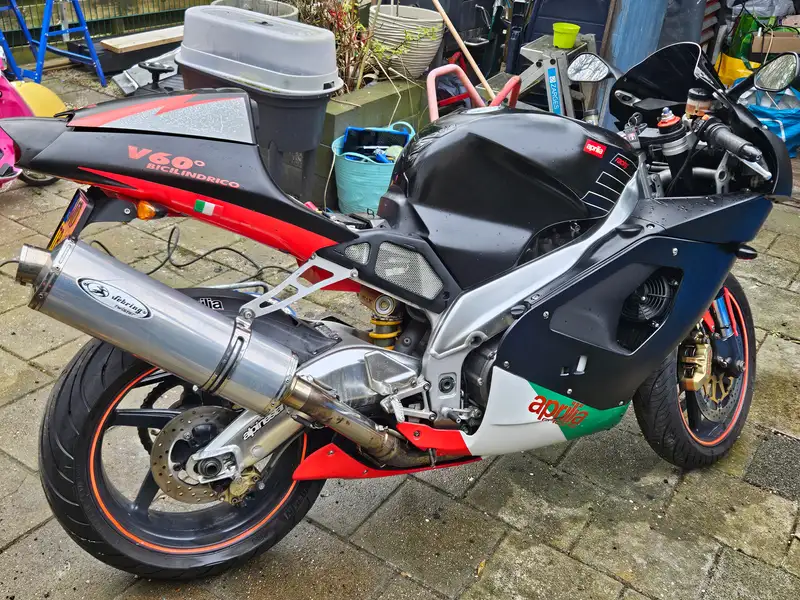 Aprilia RSV Mille - foto 2