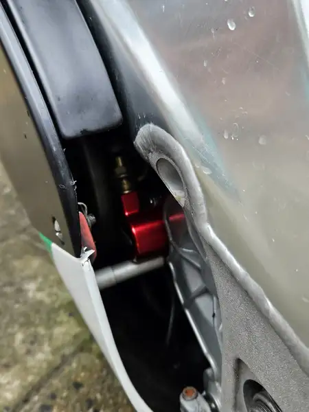 Aprilia RSV Mille - foto 3