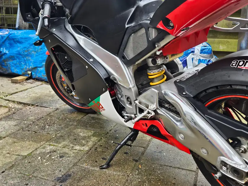 Aprilia RSV Mille - foto 7