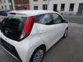 Toyota Aygo Aygo 1.0i VVT-i X-play II GPF Blanc - thumbnail 5