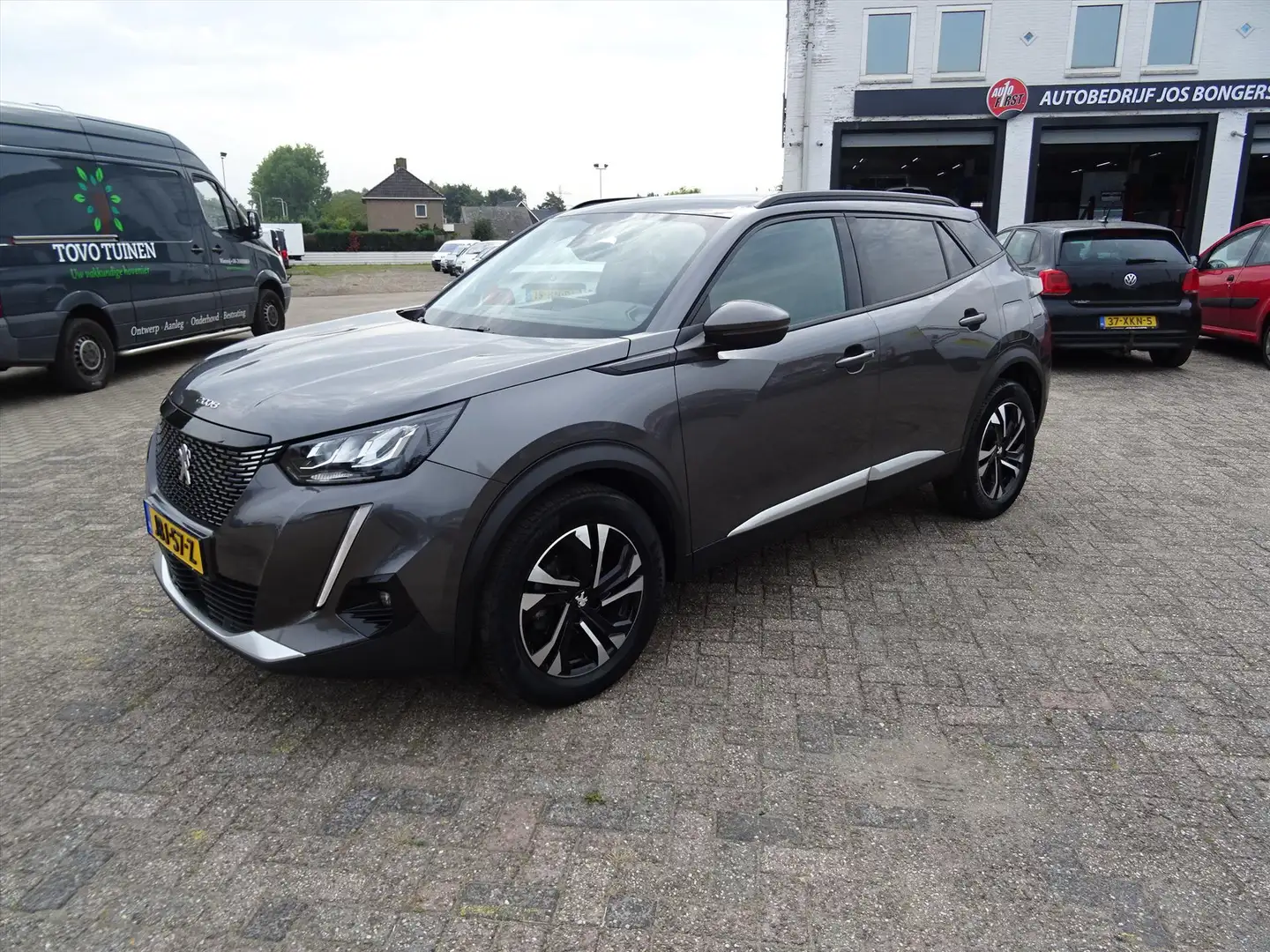Peugeot 2008 1.2 Puretech 130pk GT-Line Gris - 1