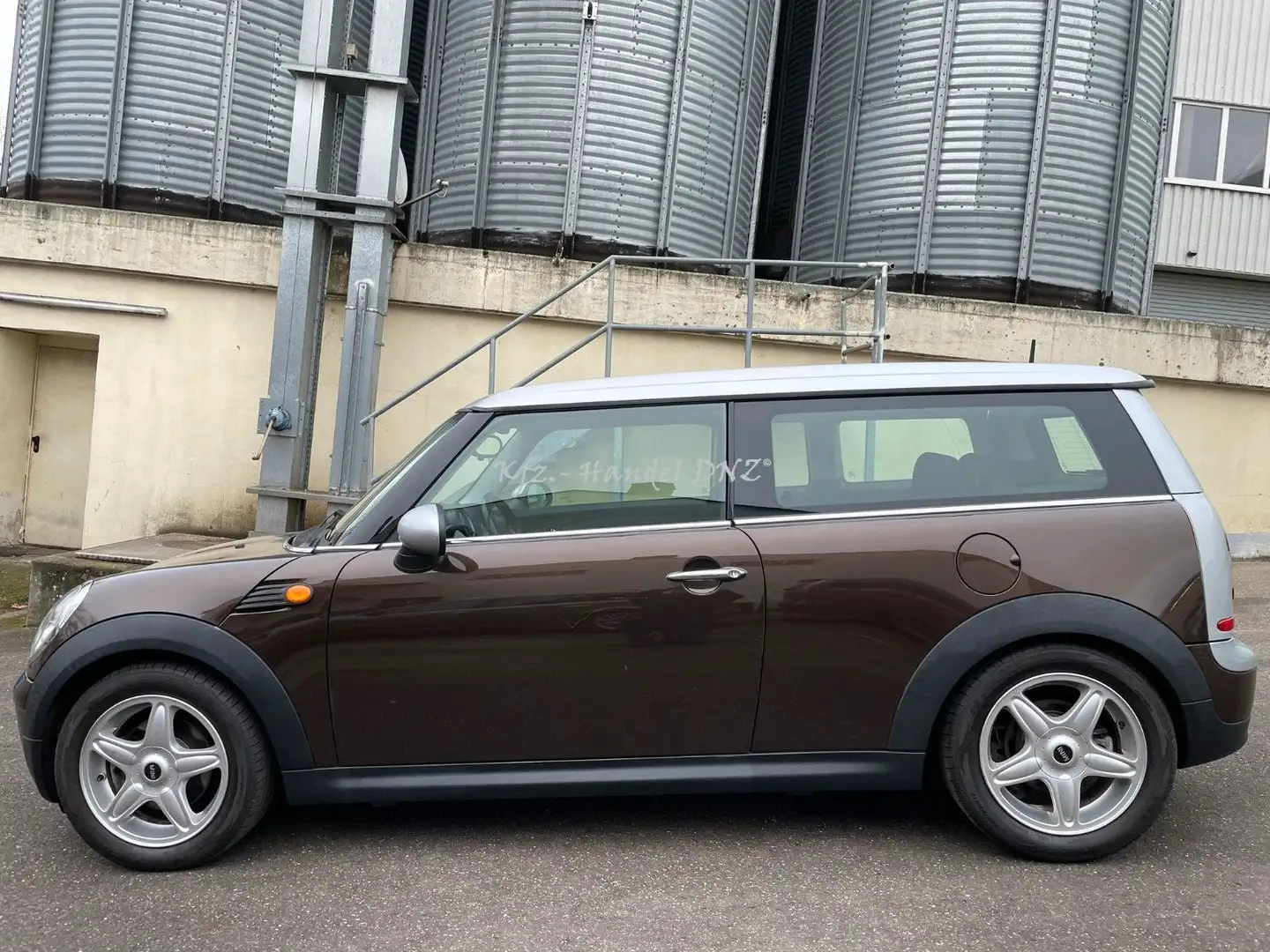 MINI Cooper Clubman 1.6 *KLIMAAUTO*SHD*ALU Braun - 2