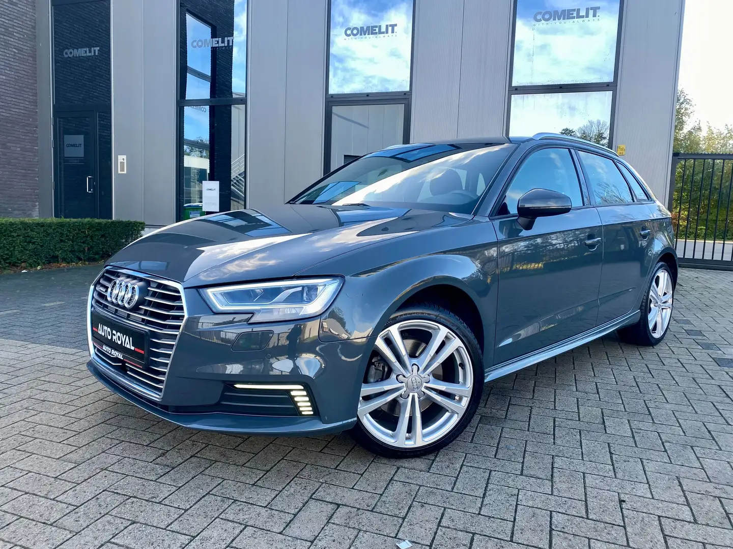 Audi A3 1.4 TFSI e-tron S tronic/ Navi /Led  Audi historq Gris - 1
