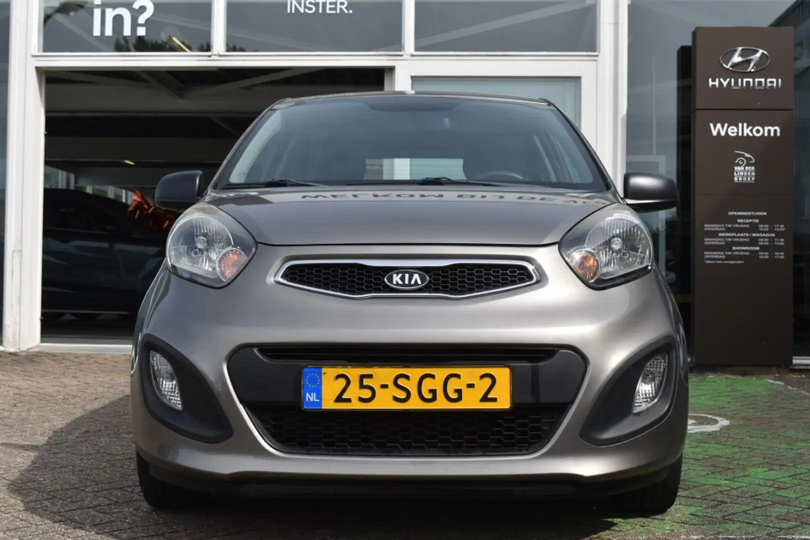 Kia Picanto 1.0 Comfort Pack Airco/Radio/Elek.ramen/Rijklaar! Grijs - 2