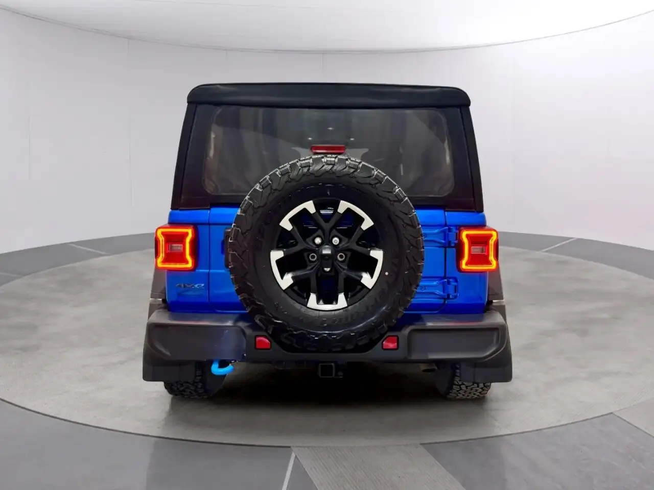 Jeep Wrangler снимка Jeep Wrangler