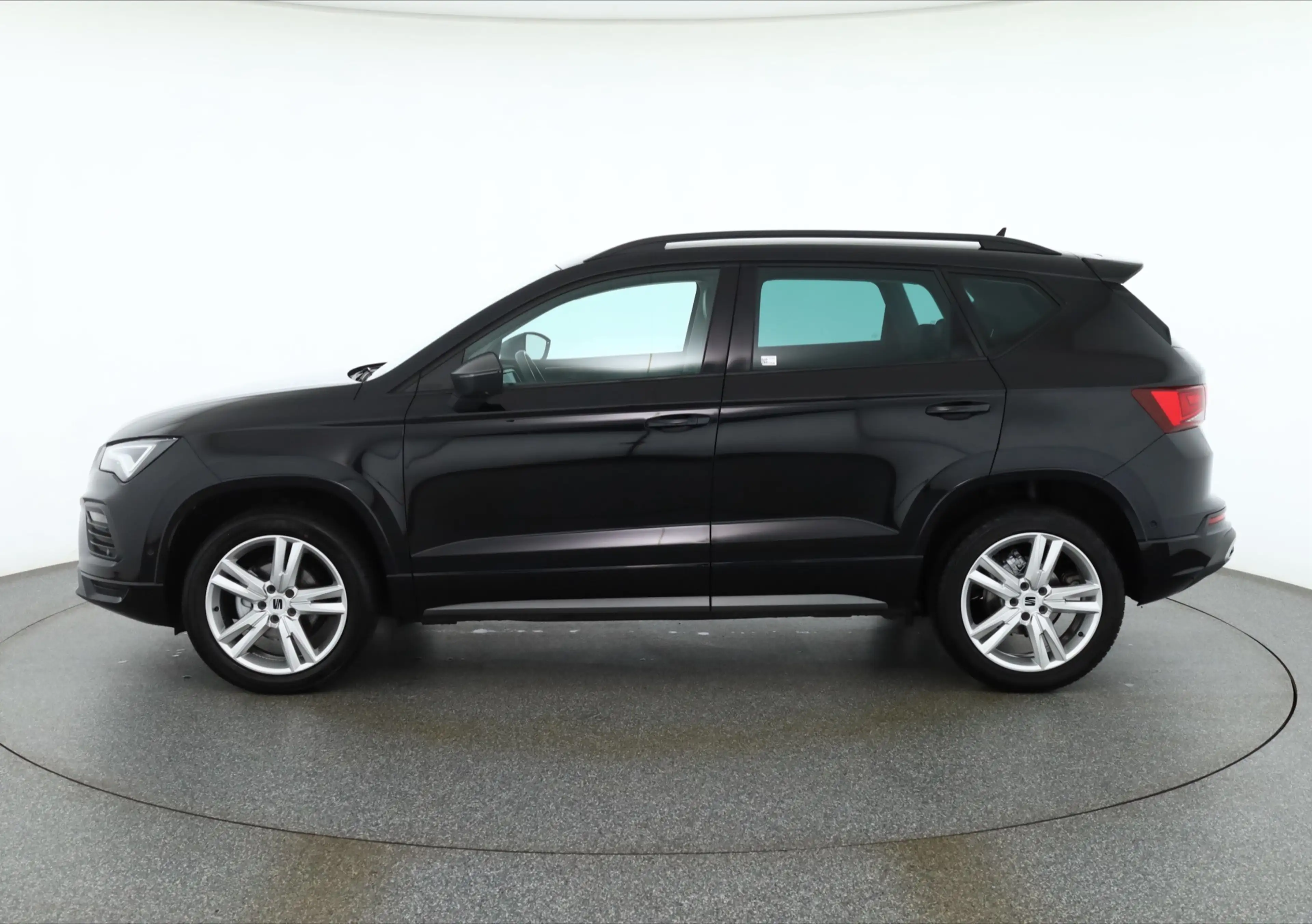 SEAT Ateca 1.5 TSI FR LED Navi FullLink Kamera AHK — photo 2