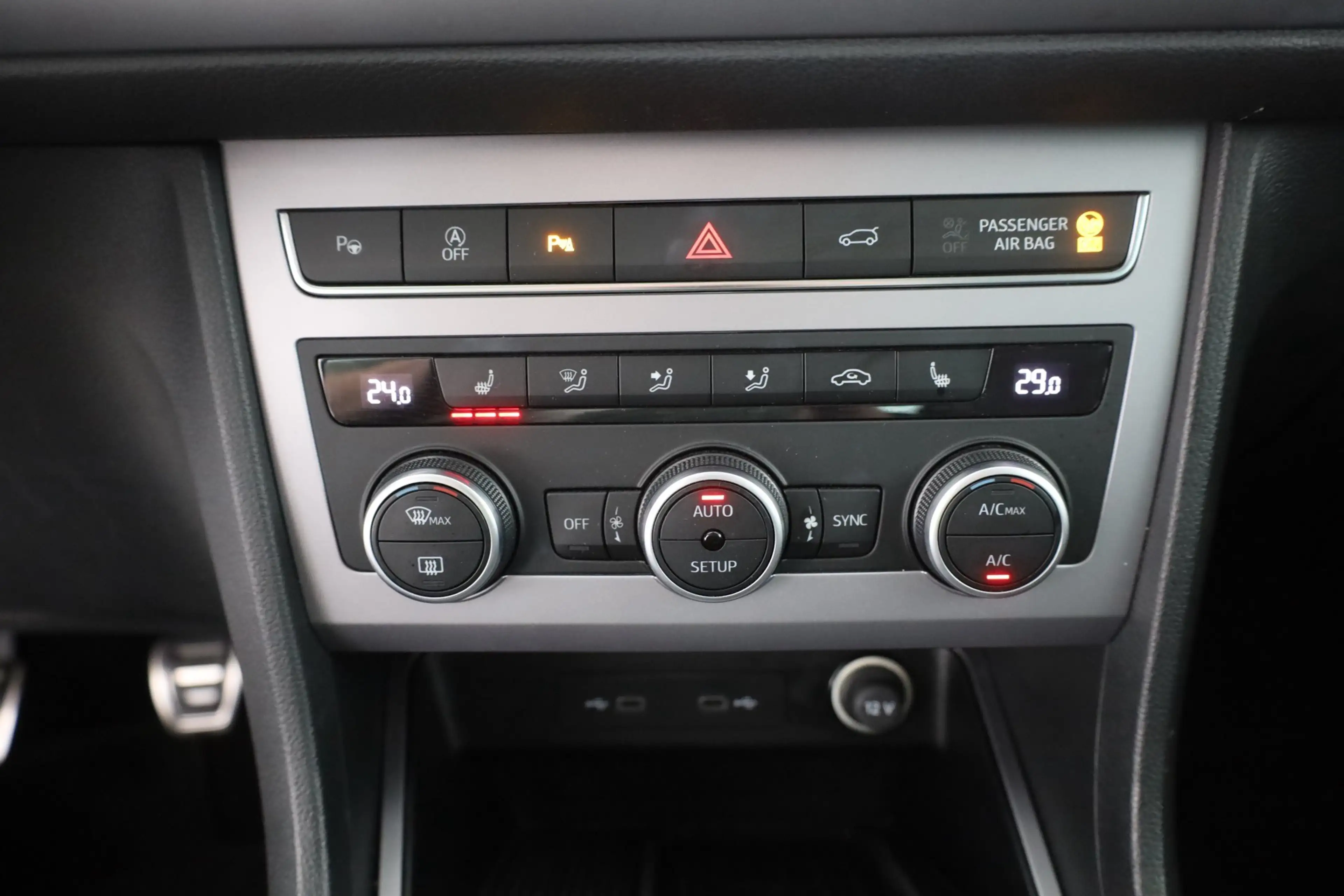 SEAT Ateca 1.5 TSI FR LED Navi FullLink Kamera AHK — photo 15