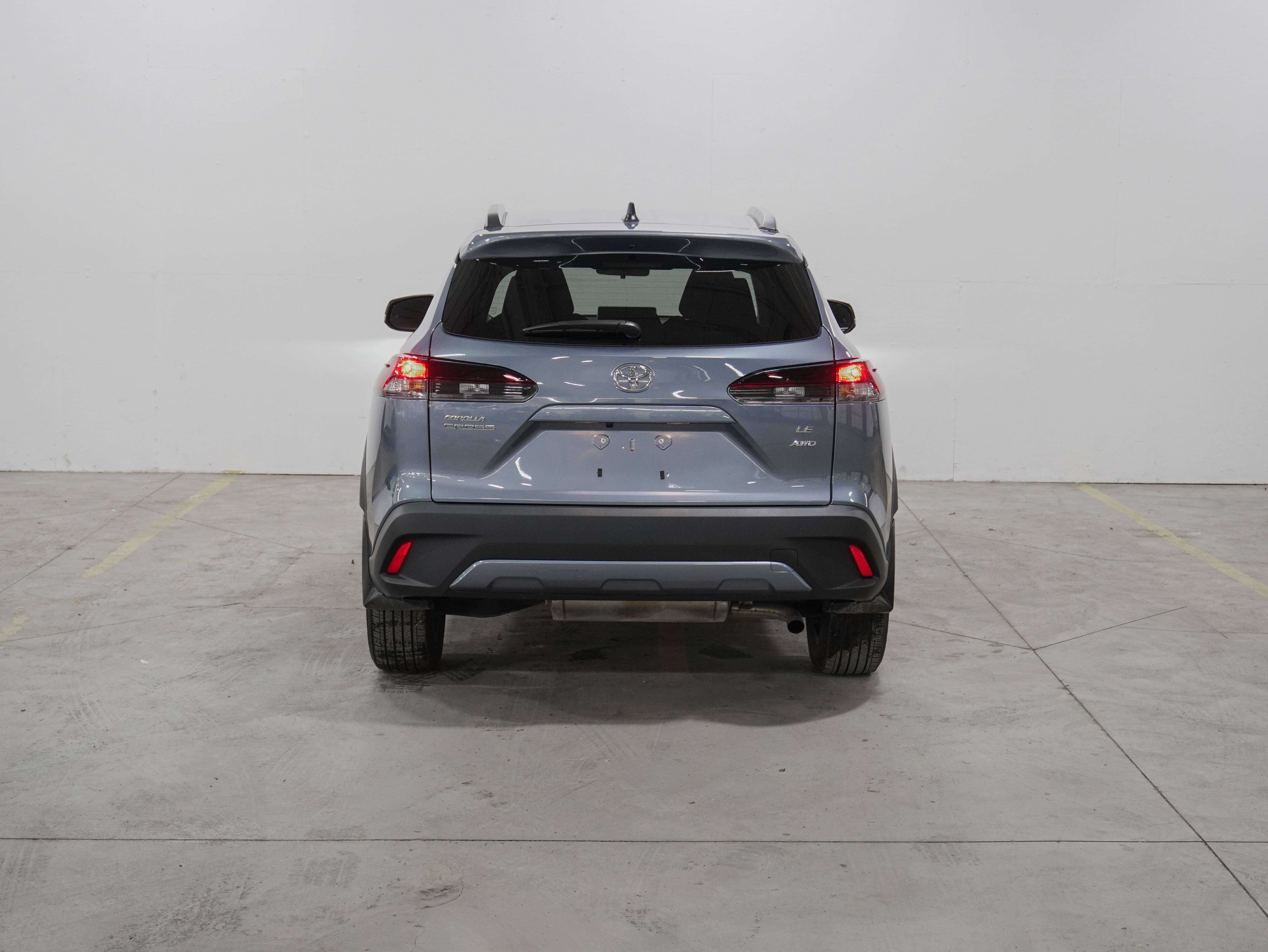 2026 Toyota Corolla Cross Blind spot | backup camera | heated mirrors — photo 1