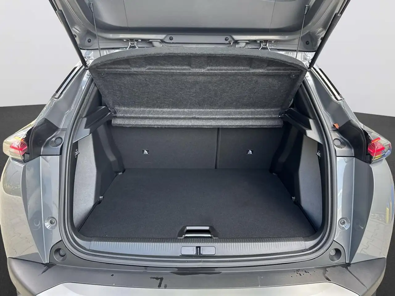 Peugeot 2008 1.2 PureTech 130 Allure, миниатюра 7