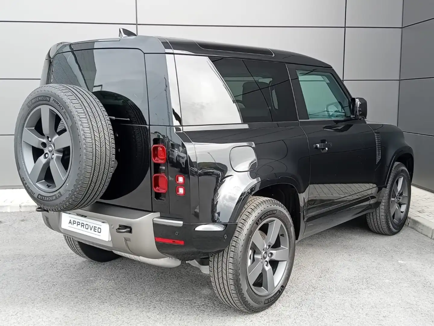 Land Rover Defender 3.0 D250 MHEV X-DYNAMIC SE 90 AUTO 4W 249 3P Negro - 2