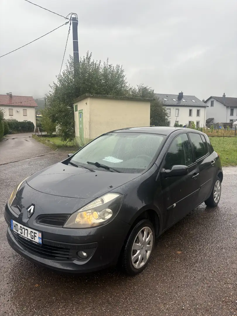 Renault Clio 1.2 16V 75 eco2 Authentique - 2