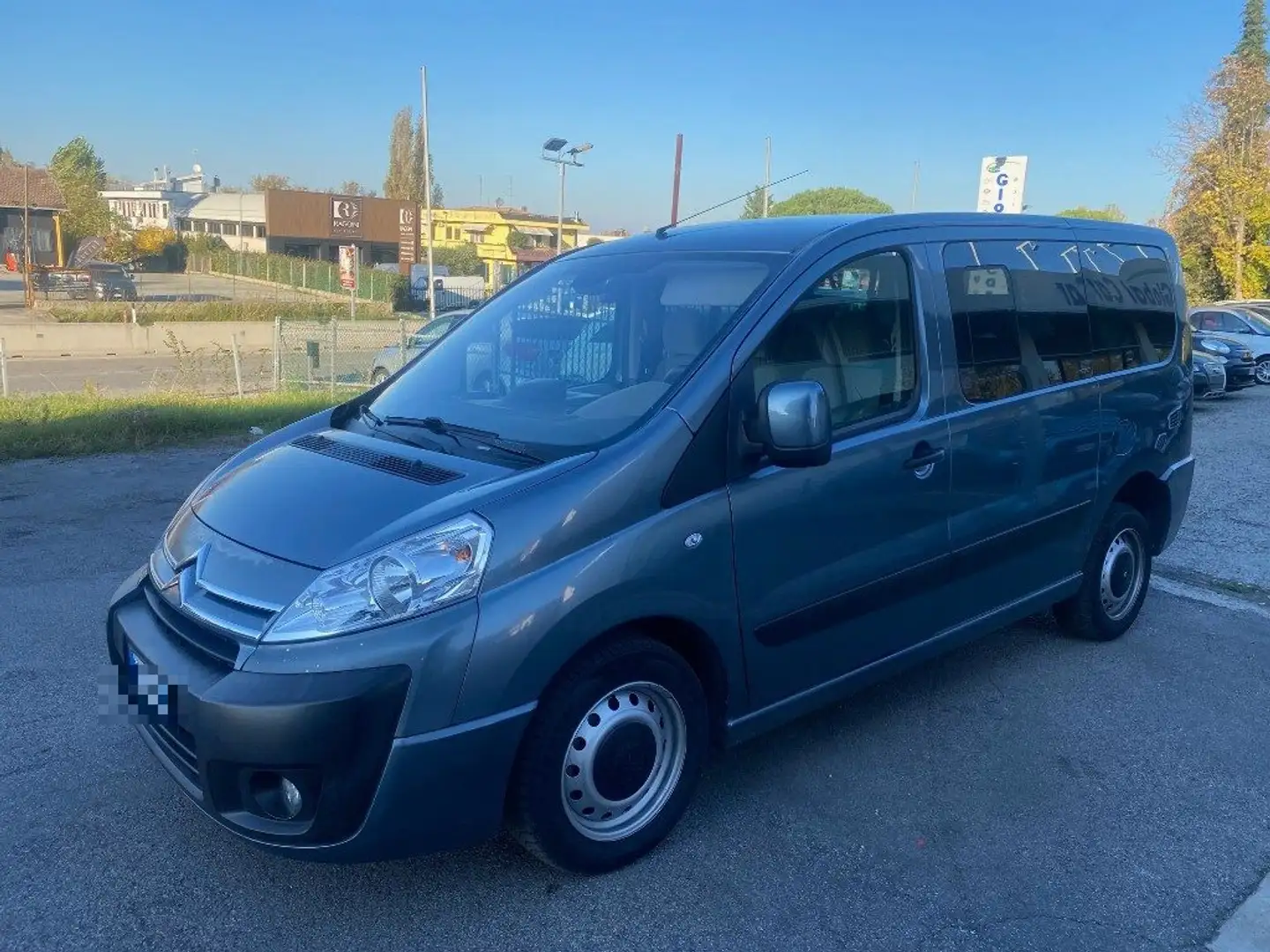 Citroen Jumpy 1.6 HDi/90 PL Atlante Loisirs Gris - 1