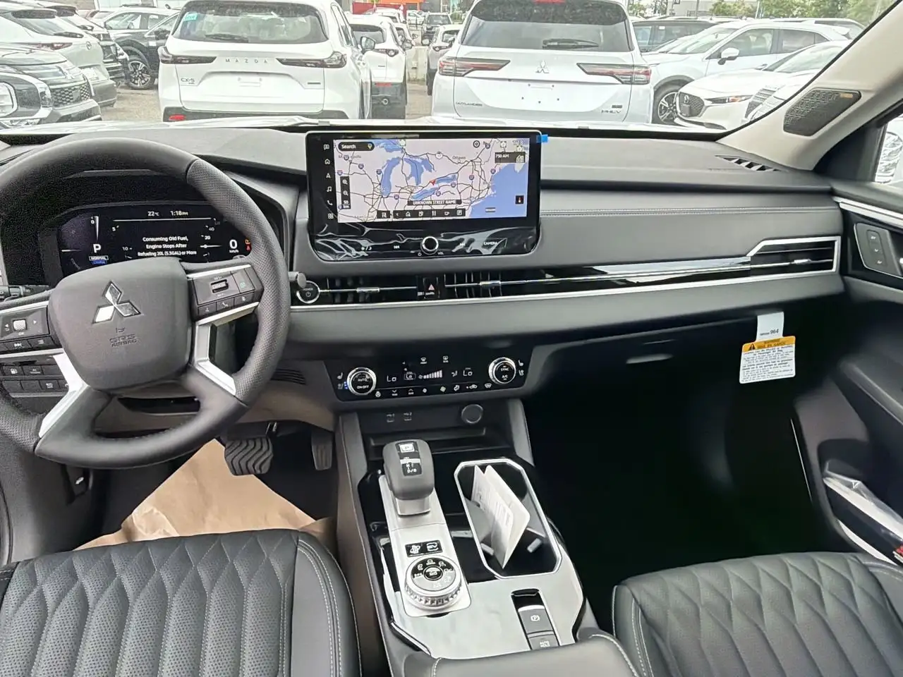 Mitsubishi Outlander photo Mitsubishi Outlander
