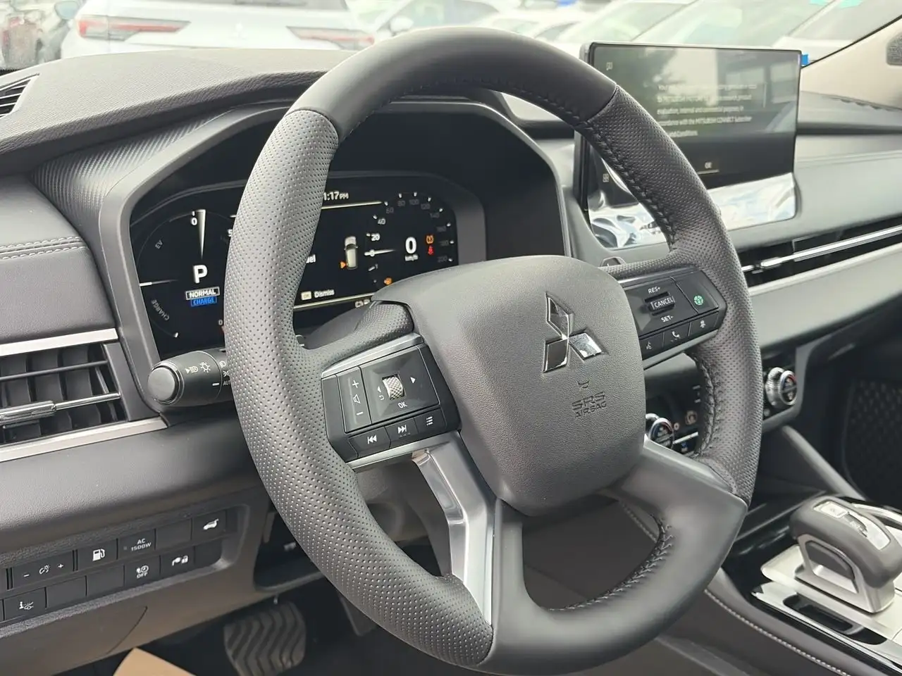 Mitsubishi Outlander photo Mitsubishi Outlander