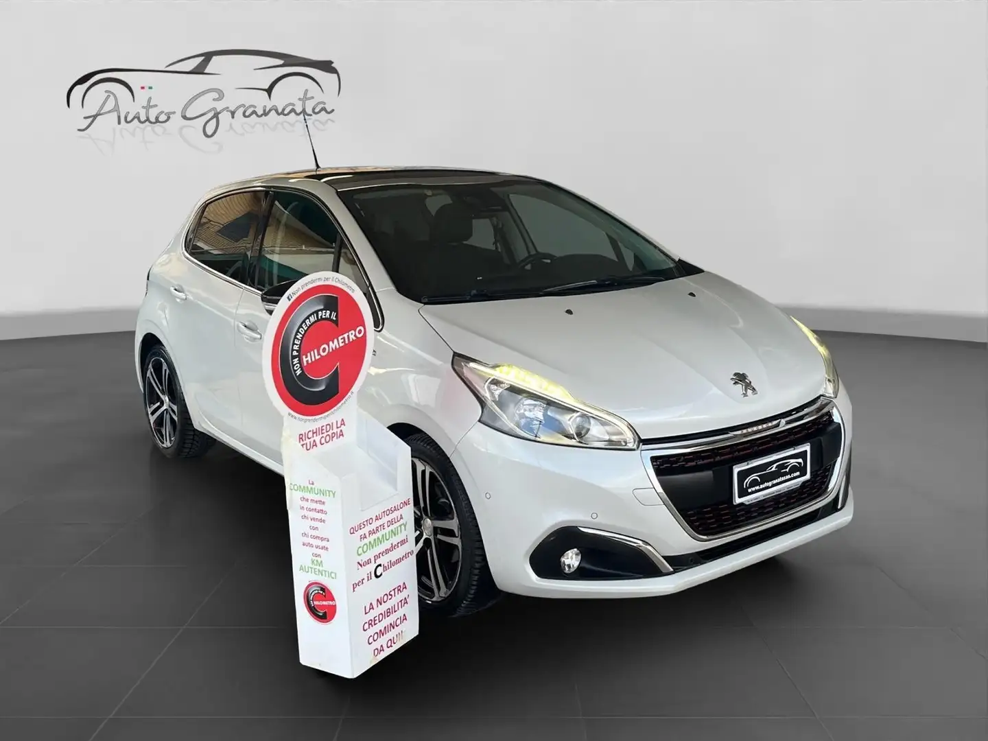 Peugeot 208 PureTech Turbo 110 EAT6 S&S 5 porte GT Line Blanc - 1