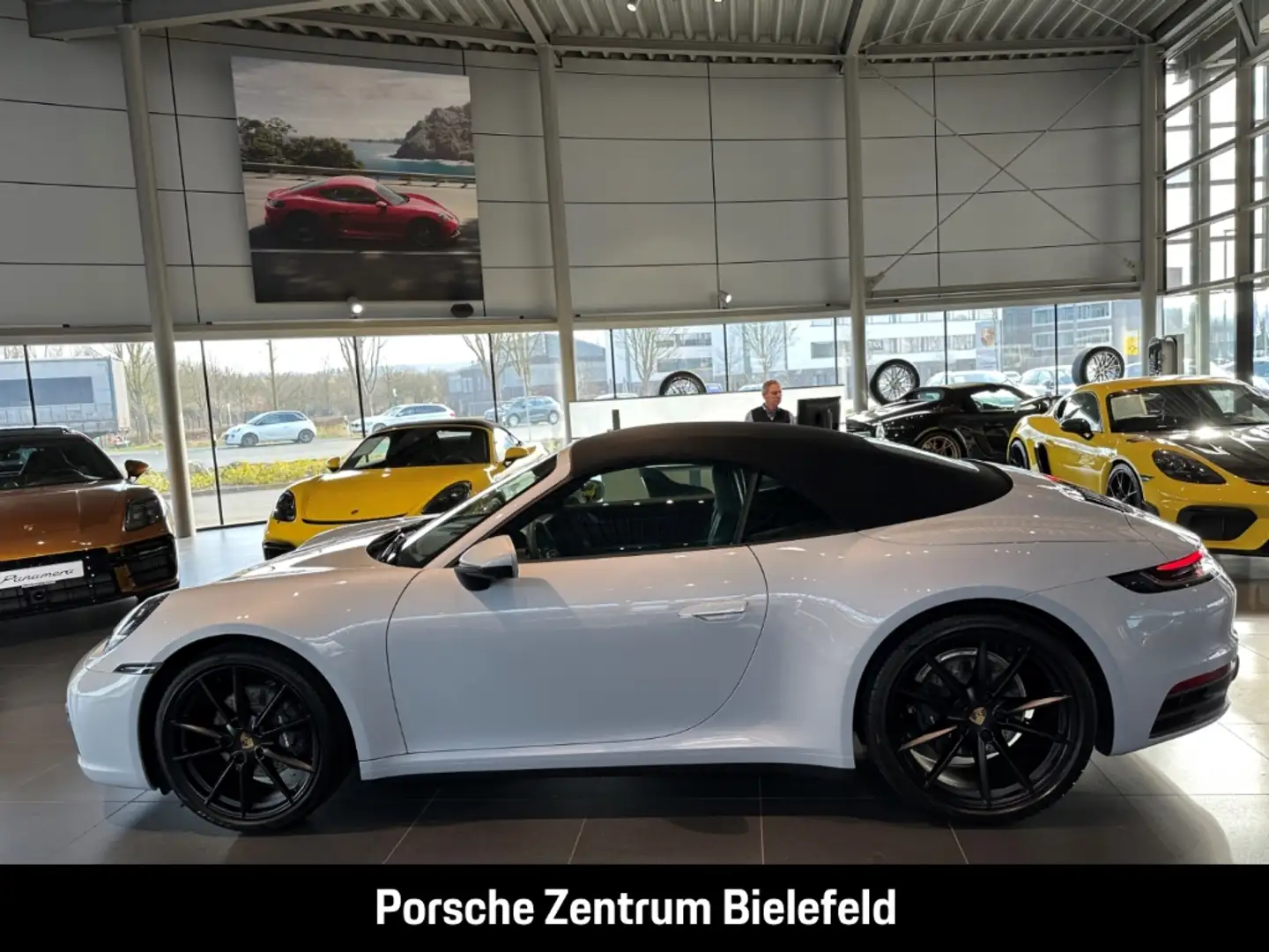 Porsche 992 911 Carrera Cabriolet BOSE Surround-View LED Grau - 2