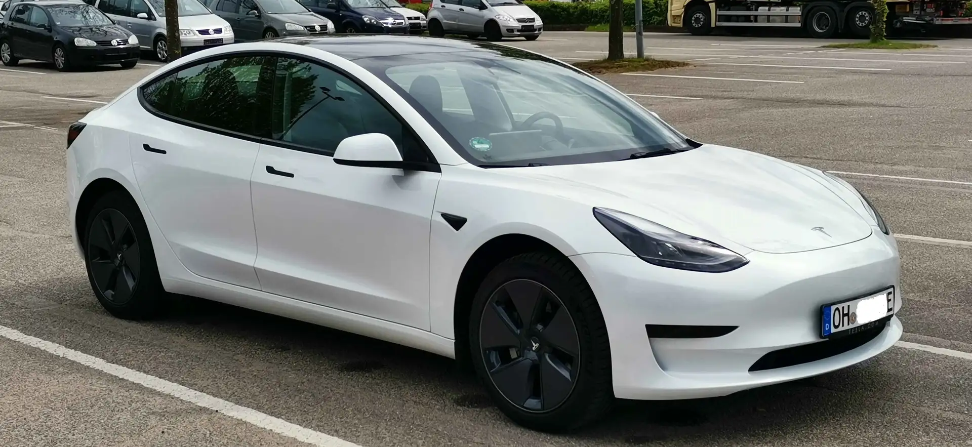 Tesla Model 3 SR+ Weiß - 1